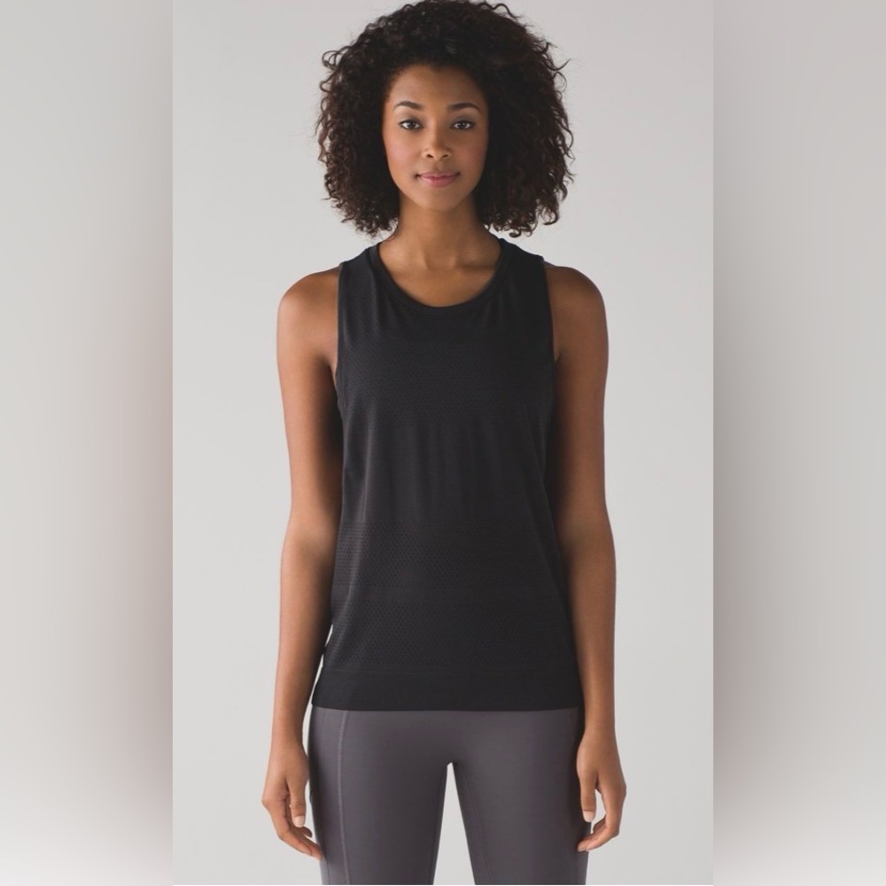 LULULEMON Breeze By Muscle Tank
Black
